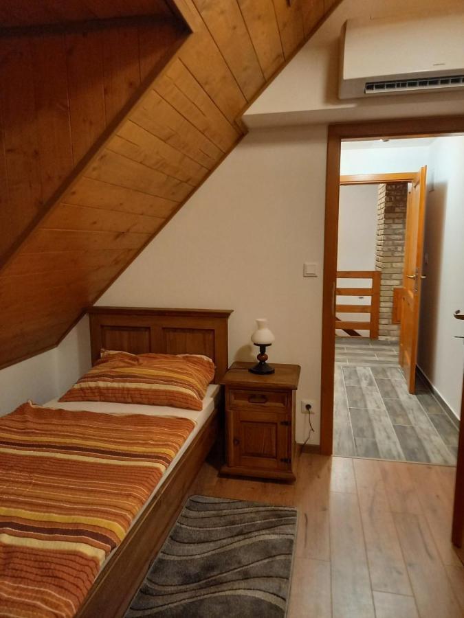 Vendeghaz Petoerke Hotel Bardudvarnok Exterior photo